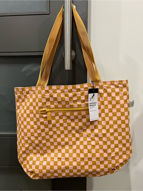 ALOHA Collection Handbags - Aloha Collection Splash-Proof Pink and Mustard Checkerboard Reversible Tote Bag